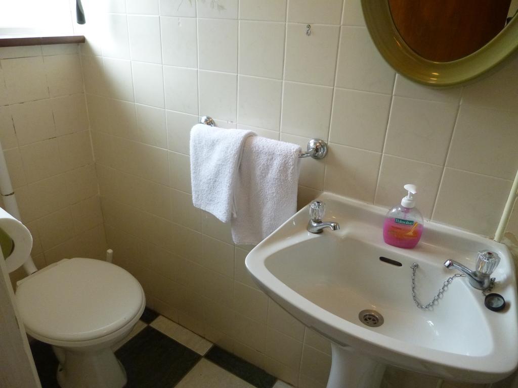Dun Roamin Bed & Breakfast Galway Room photo